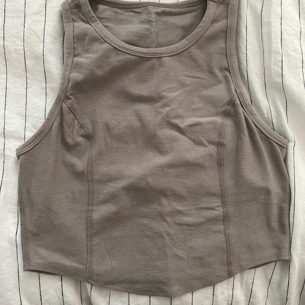 Beyond Yoga Motivate Cropped Tank